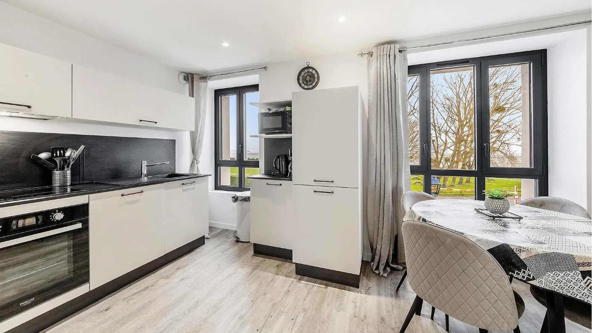 Gorgeous Apartment In Saint-Benoit-Des-Ondes With Kitchen